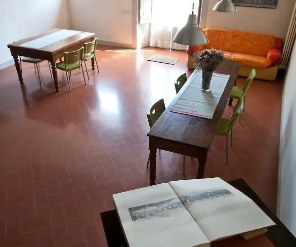 Glicine E Luna 아파트