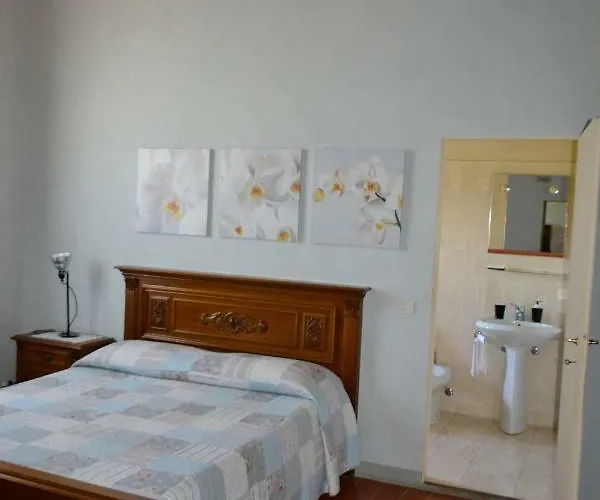 Glicine E Luna アパート