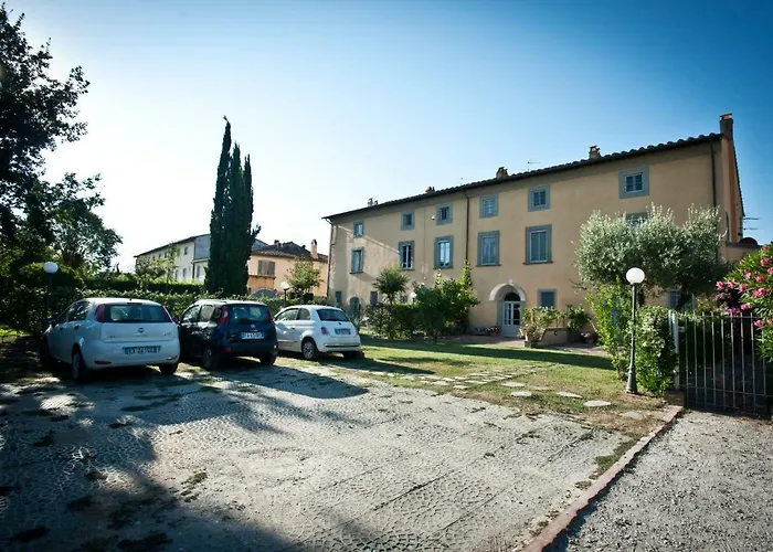 Glicine E Luna * Cascina (Pisa)